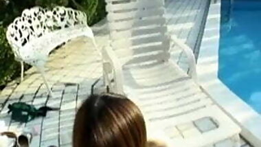 Teen cutie Momoko Tabata