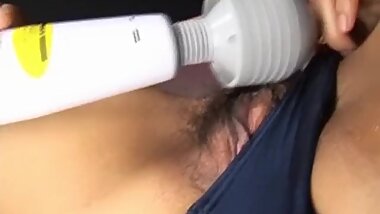 Ami Kitajima has clitoris under vibrator